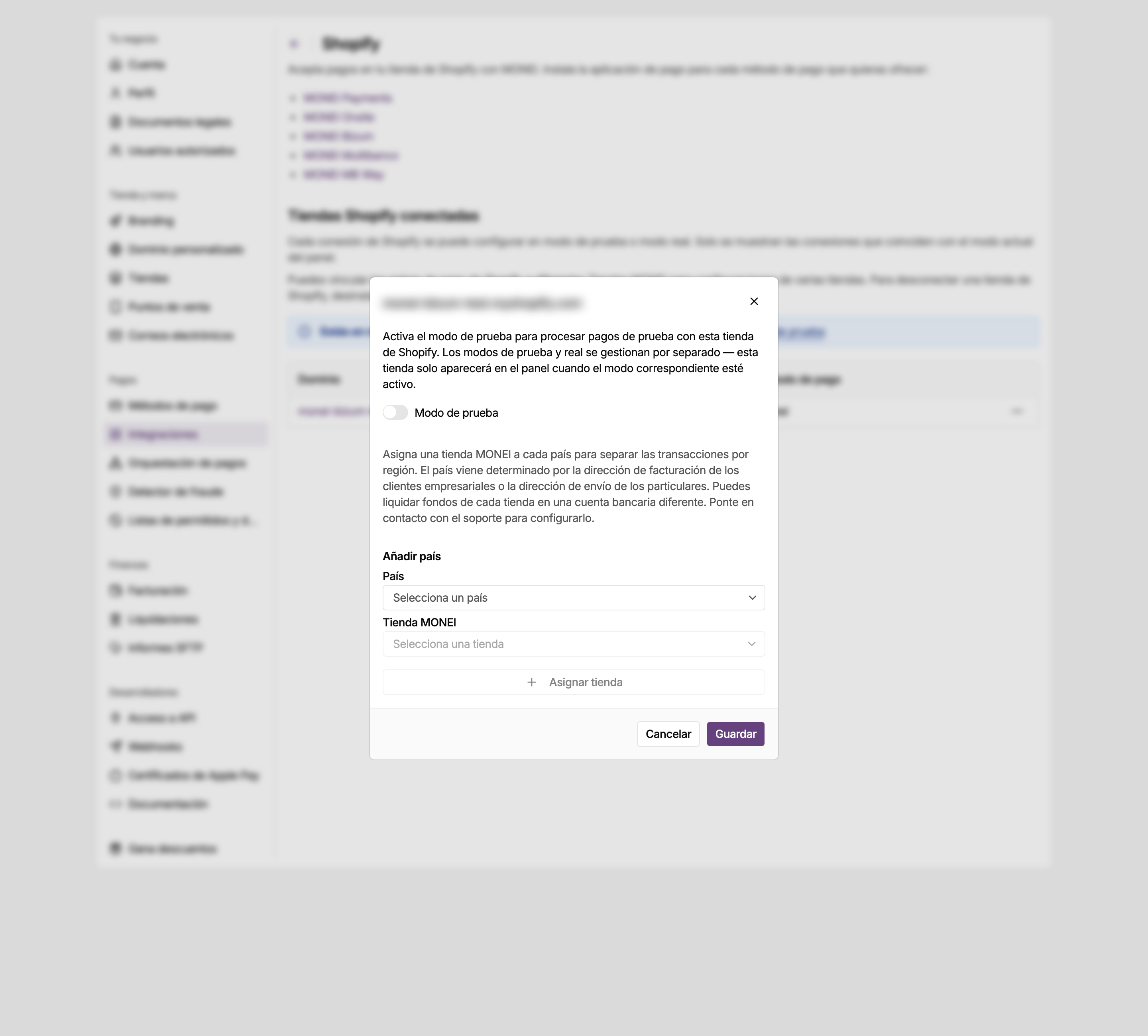 Diálogo de configuración de la tienda de Shopify en el panel de MONEI, donde vinculas los países del checkout con tus tiendas de MONEI